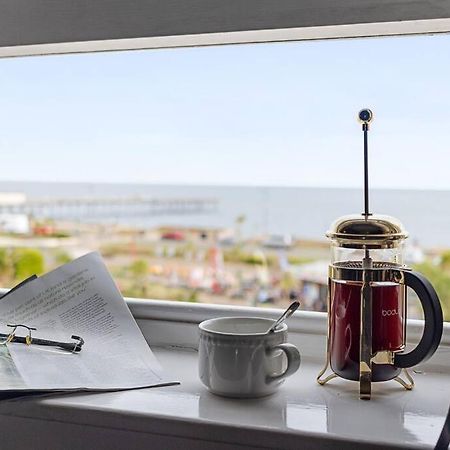Modern 1 Bed Apartment, Sea Views, Free Parking, Wifi, Netflix Teignmouth Exterior foto